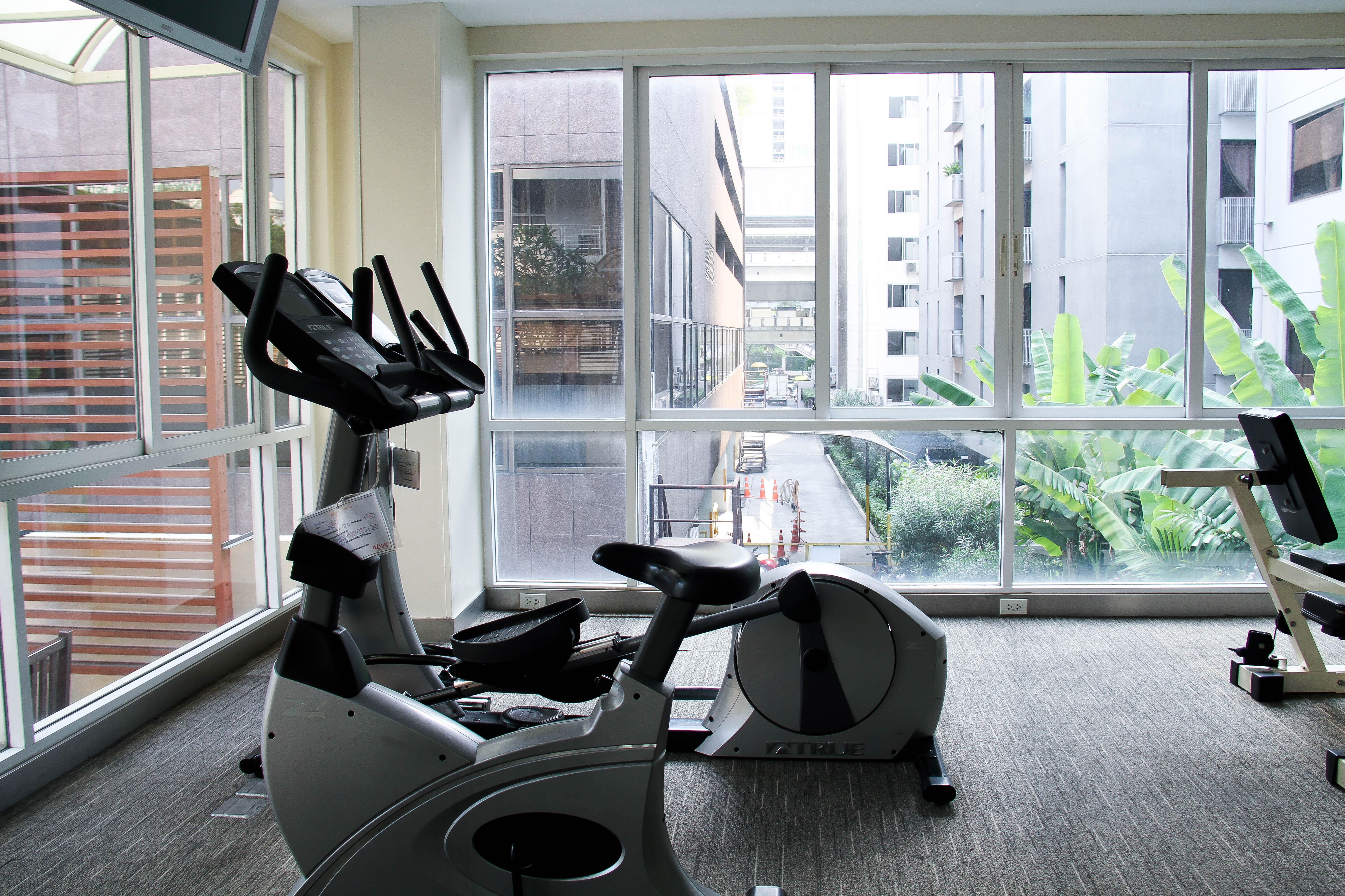 Furamaxclusive Sathorn, Bangkok Otel Dış mekan fotoğraf