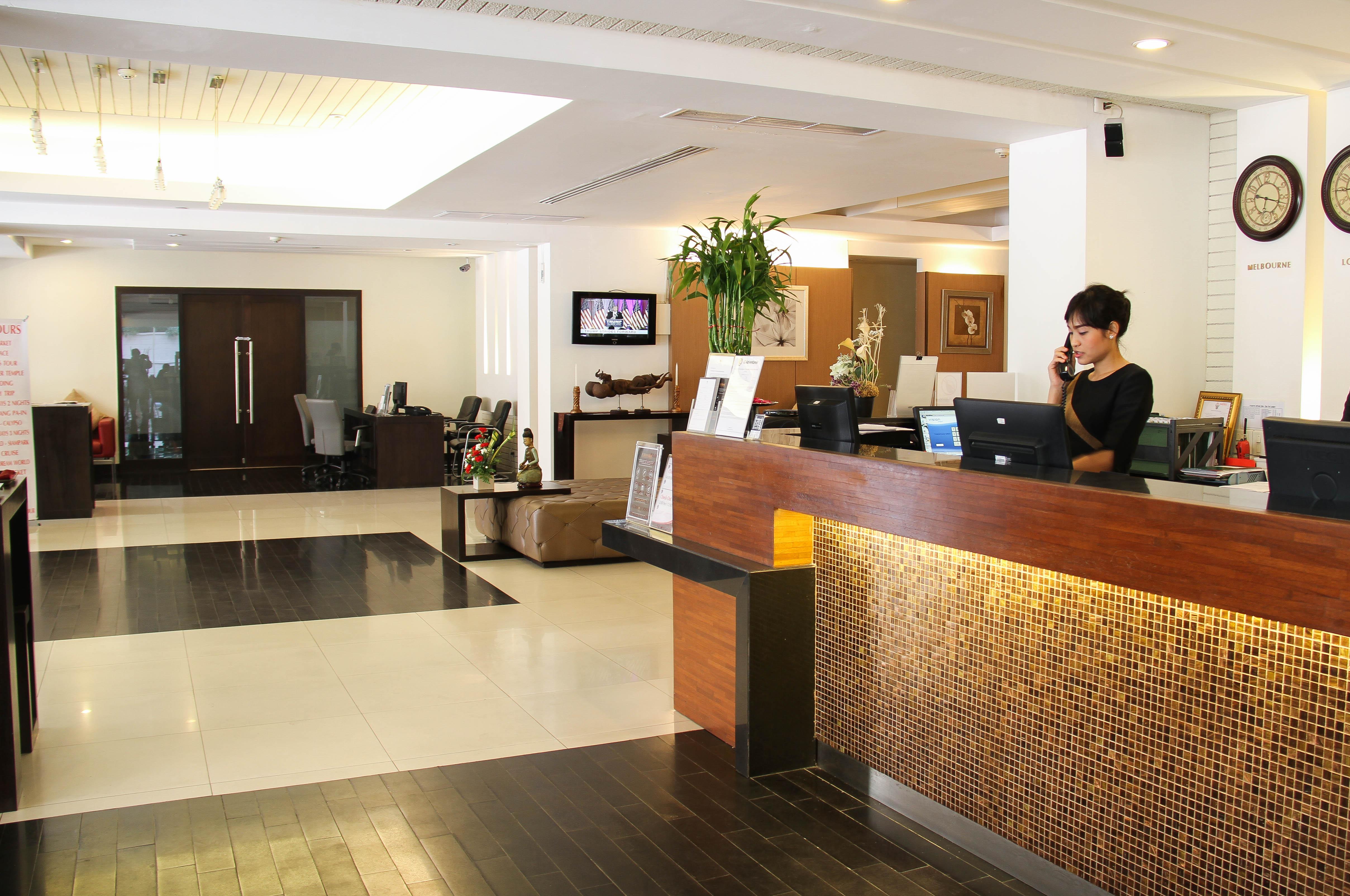 Furamaxclusive Sathorn, Bangkok Otel Dış mekan fotoğraf