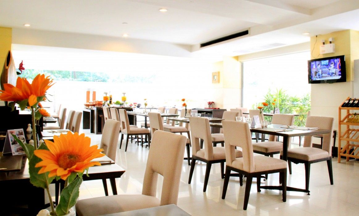 Furamaxclusive Sathorn, Bangkok Otel Dış mekan fotoğraf